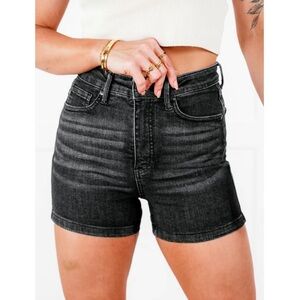 Judy Blue Black Tummy Control Shorts | Size Small